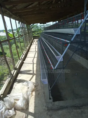 Semi Automated Layers Cage