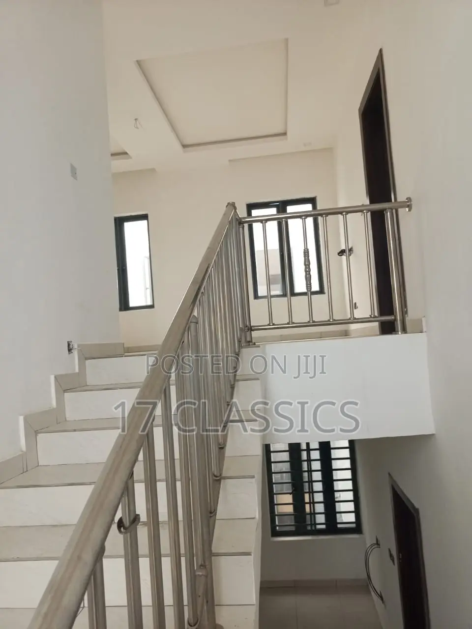 5bdrm Duplex in Mavila Homes Estate,, Chevron for sale