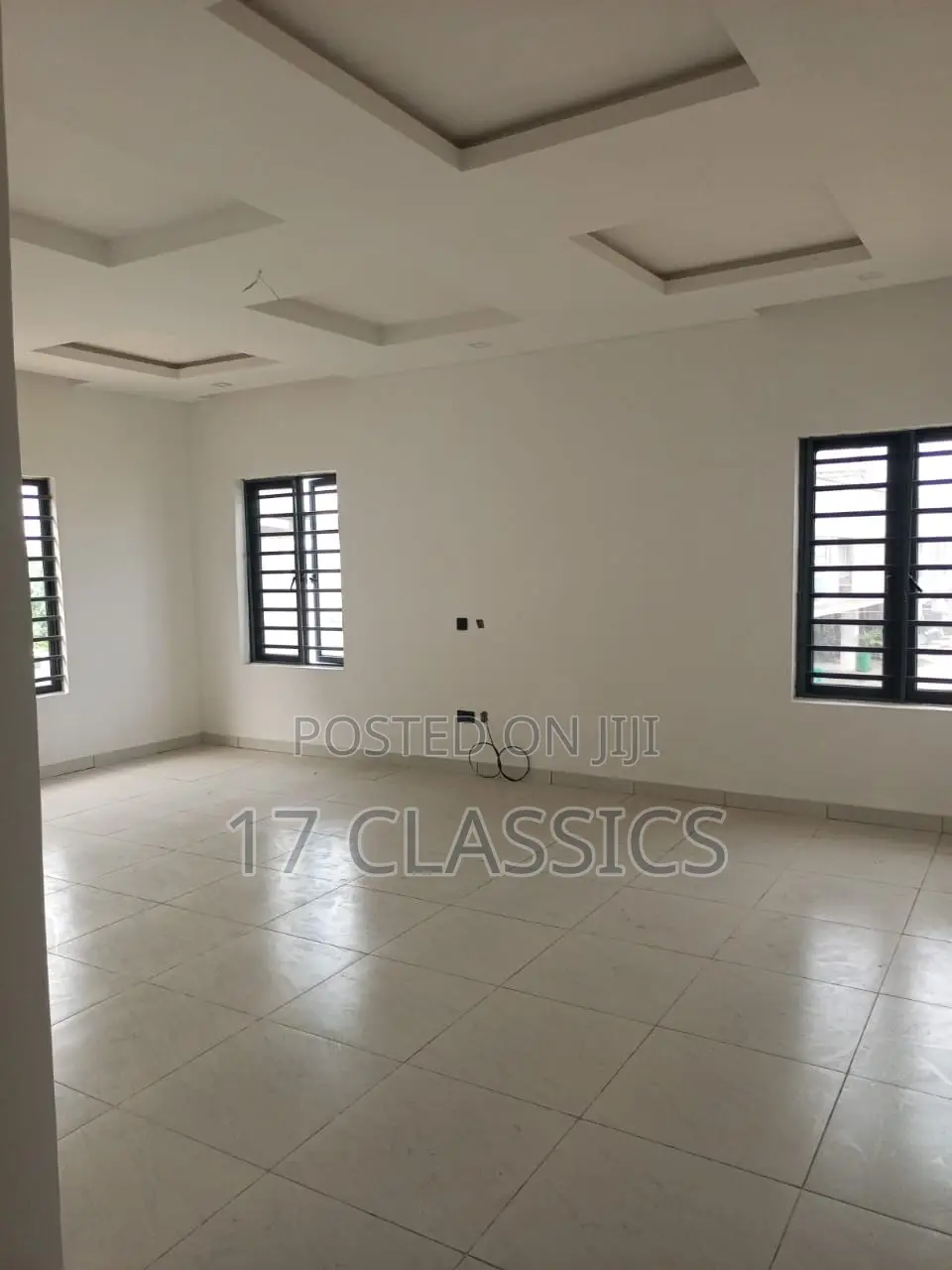 5bdrm Duplex in Mavila Homes Estate,, Chevron for sale