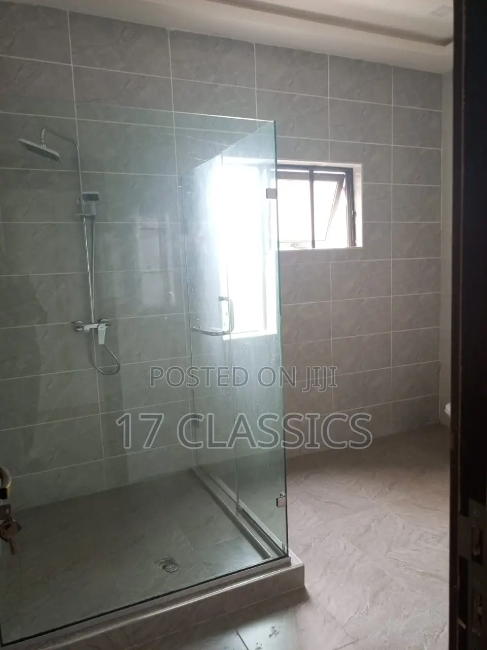 5bdrm Duplex in Mavila Homes Estate,, Chevron for sale