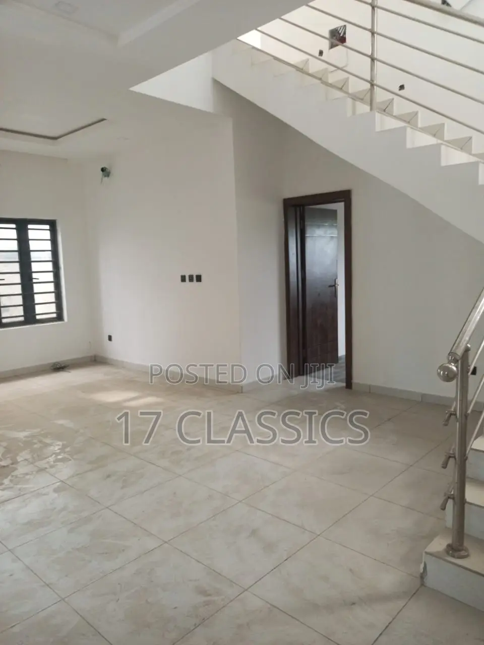 5bdrm Duplex in Mavila Homes Estate,, Chevron for sale