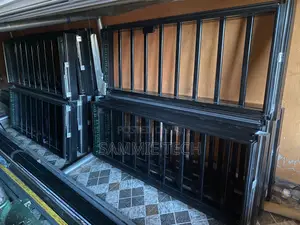 Structural Window With Inner Buglaries and Inner Net