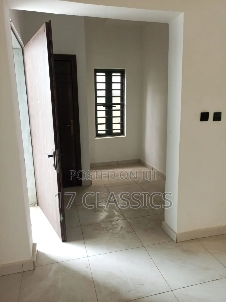 5bdrm Duplex in Mavila Homes Estate,, Chevron for sale