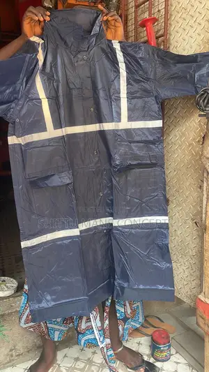 Polyester Rain Suit Gown With Reflector