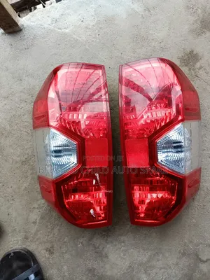 Back/Tail Light Toyota Tundra 2015-2017