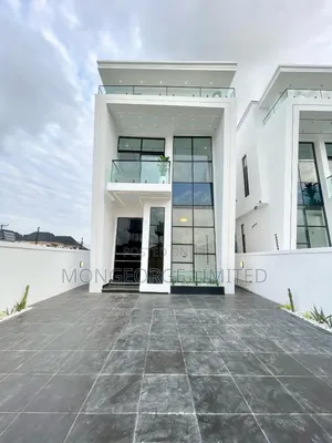 5bdrm Duplex in Chevron for sale