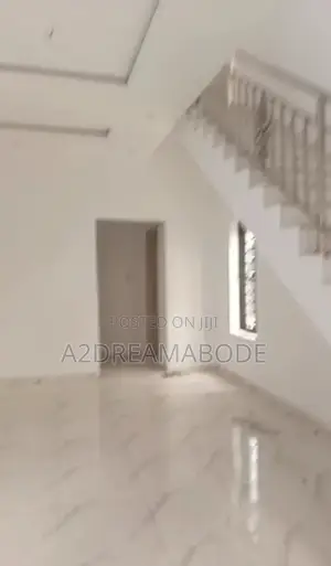 4bdrm Duplex in Magodo Phase 1 for rent