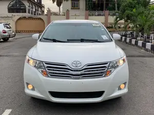 Toyota Venza V6 AWD 2010 White