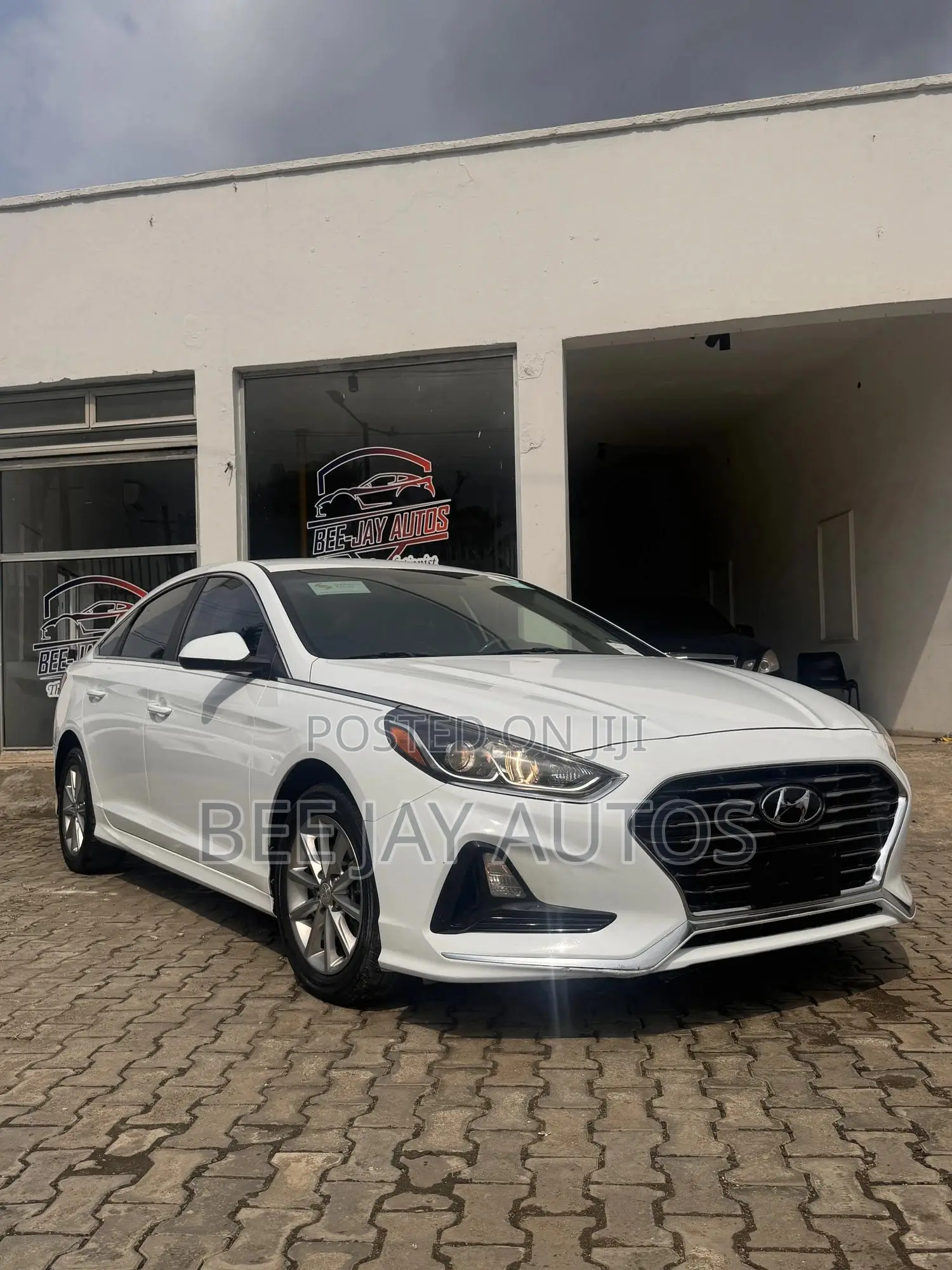 Hyundai Sonata SE 2018 White