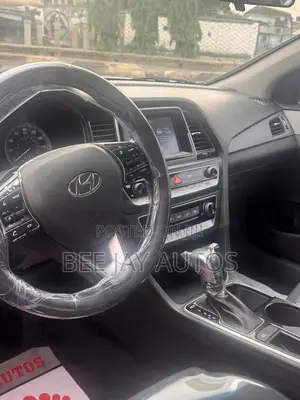 Hyundai Sonata SE 2018 White
