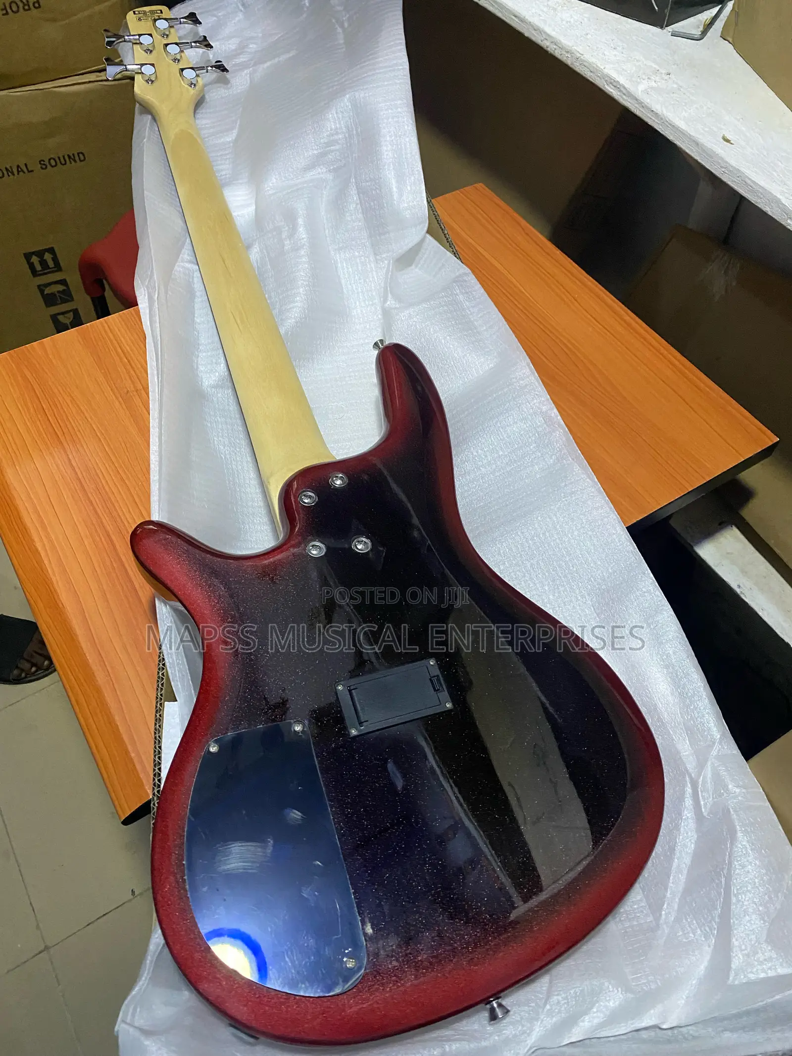 Five Strings Ibanez Active Bass Guitar