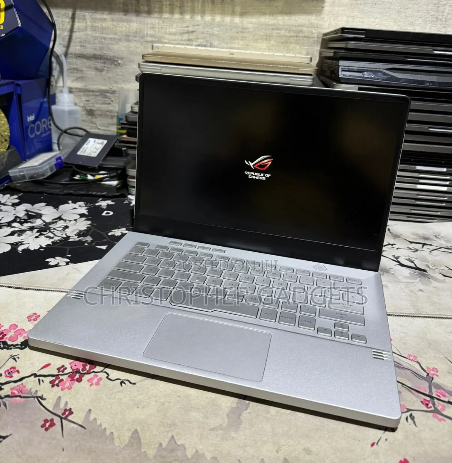 Laptop Asus ROG Zephyrus G14 16GB AMD Ryzen 9 SSD 1T
