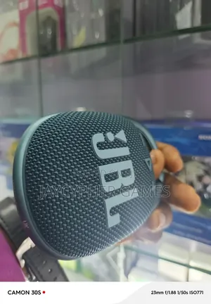JBL Clip 4