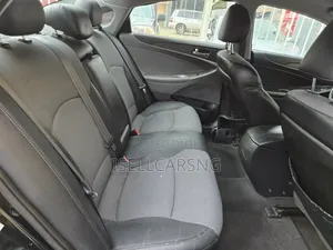 Hyundai Sonata Limited 2.0T Sedan (2.0L 4cyl 6A) 2011 Black
