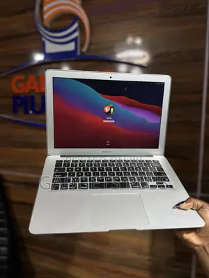 Laptop Apple MacBook Air 2013 4GB Intel Core I7 SSD 128GB