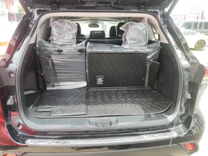 Toyota Highlander XLE 2022 Black