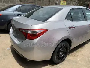 Toyota Corolla 2016 Silver