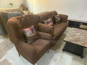 Spacious Seating 7-Seaters Chair