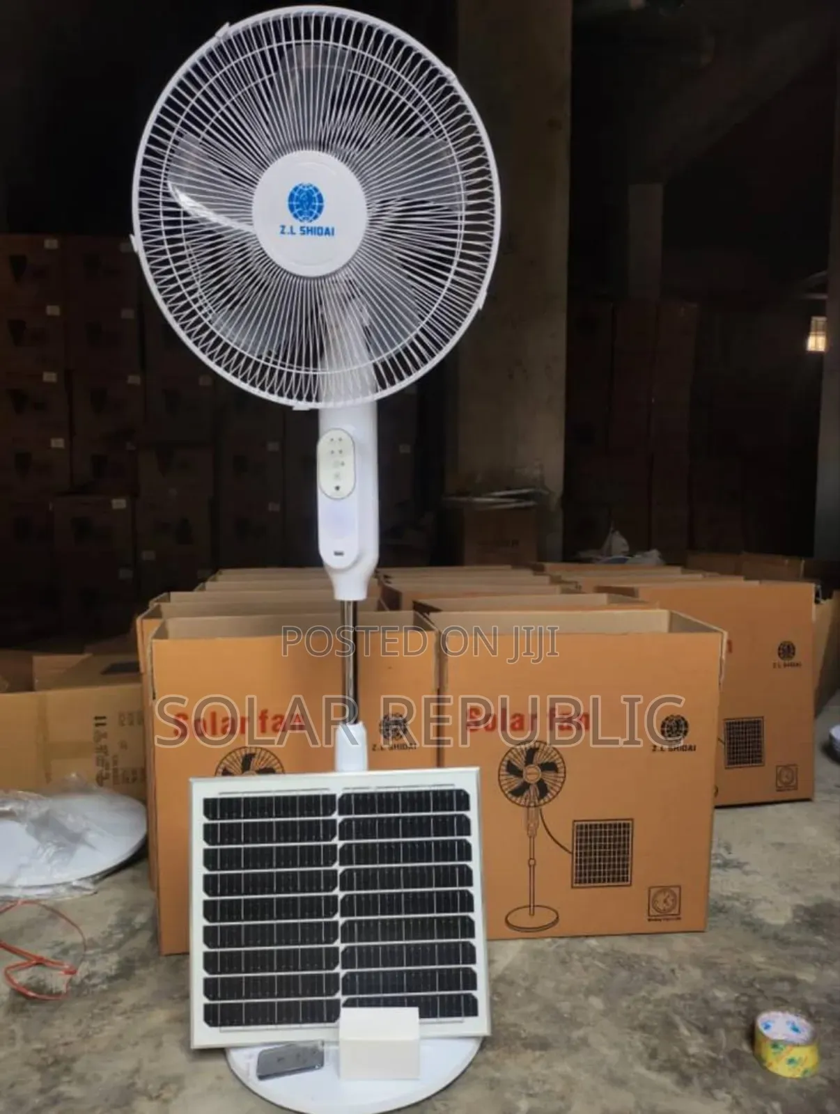 Solar Fan With Remote Control 198f