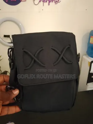 Lightweight Cross Shoulder Bag