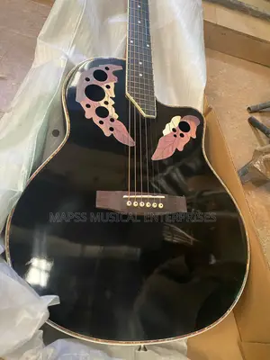 41 Ovation 6 Strings Semi Acoustic Guitar
