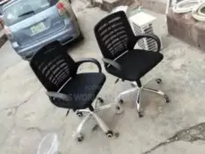 Classic Office Chair With Swivel