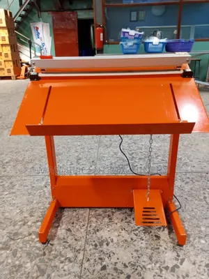 Electric Nylon Cutting and Sealing Machine (Pedal Cutting)