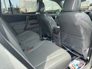 Toyota Highlander Limited 2010 White