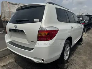 Toyota Highlander Limited 2010 White