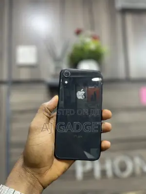 Apple iPhone XR 64 GB Black