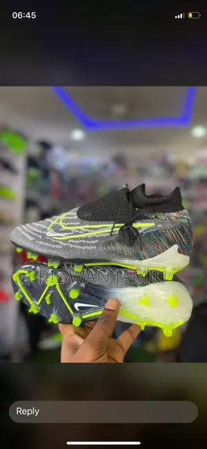 Photo - Nike Phantom Gx