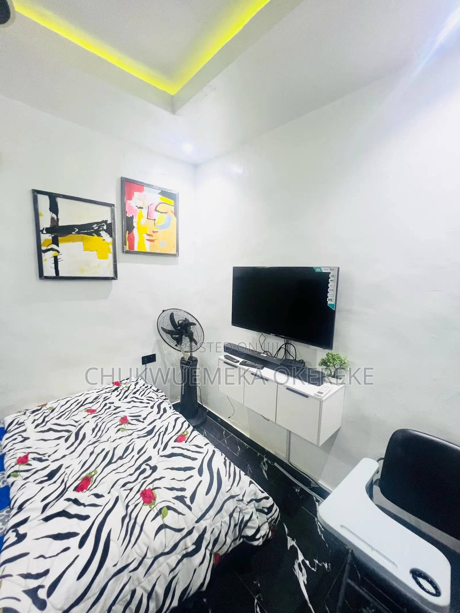 Studio Apartment