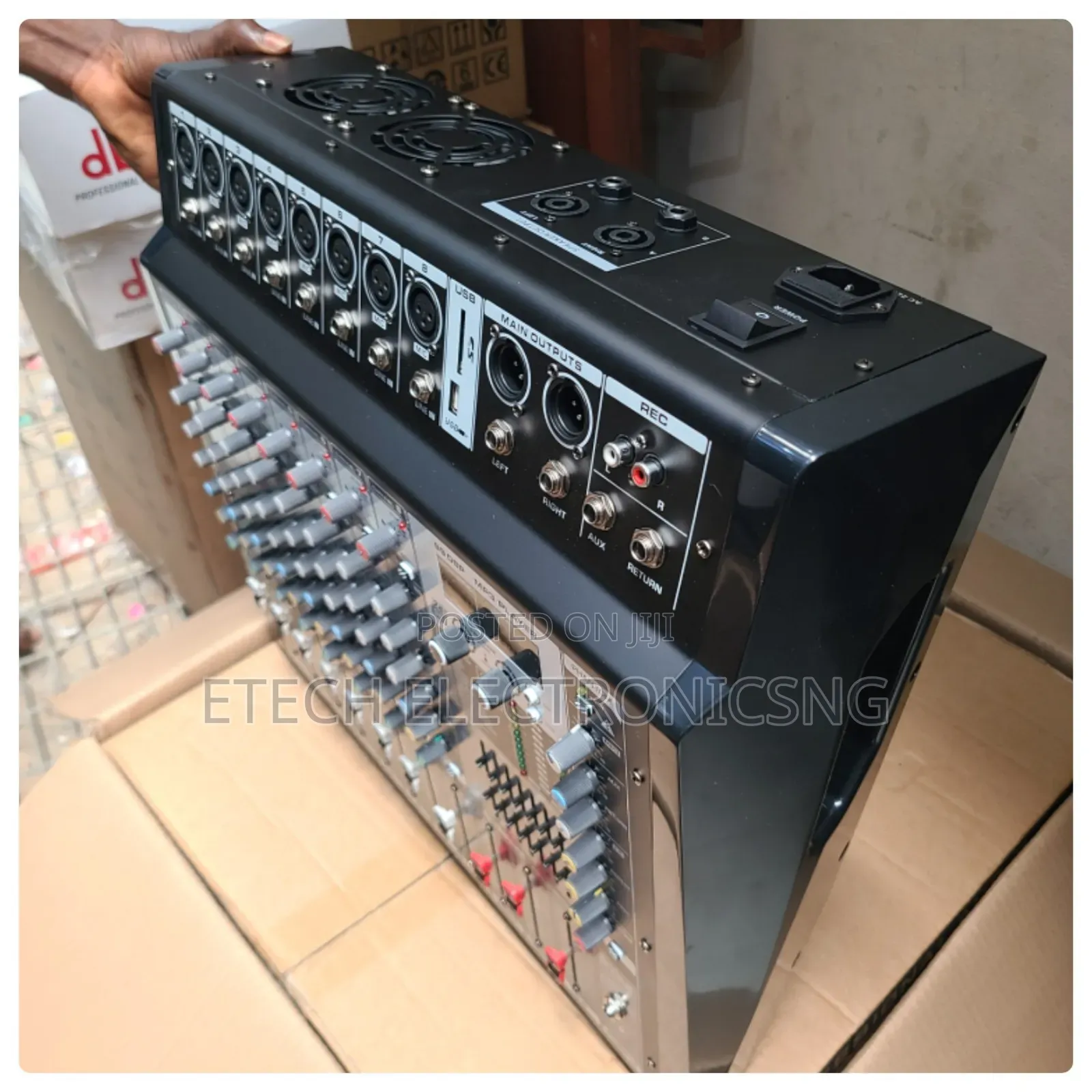 Yamaha 8 Channels Powered Mixer With Bluetooth and Usb