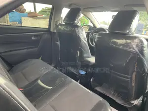 Toyota Corolla S 4dr Sedan (1.8L 4cyl CVT) 2015 Blue