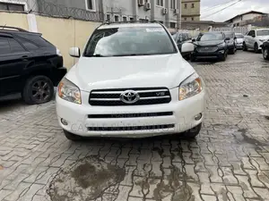 Toyota RAV4 Limited V6 4x4 2008 White