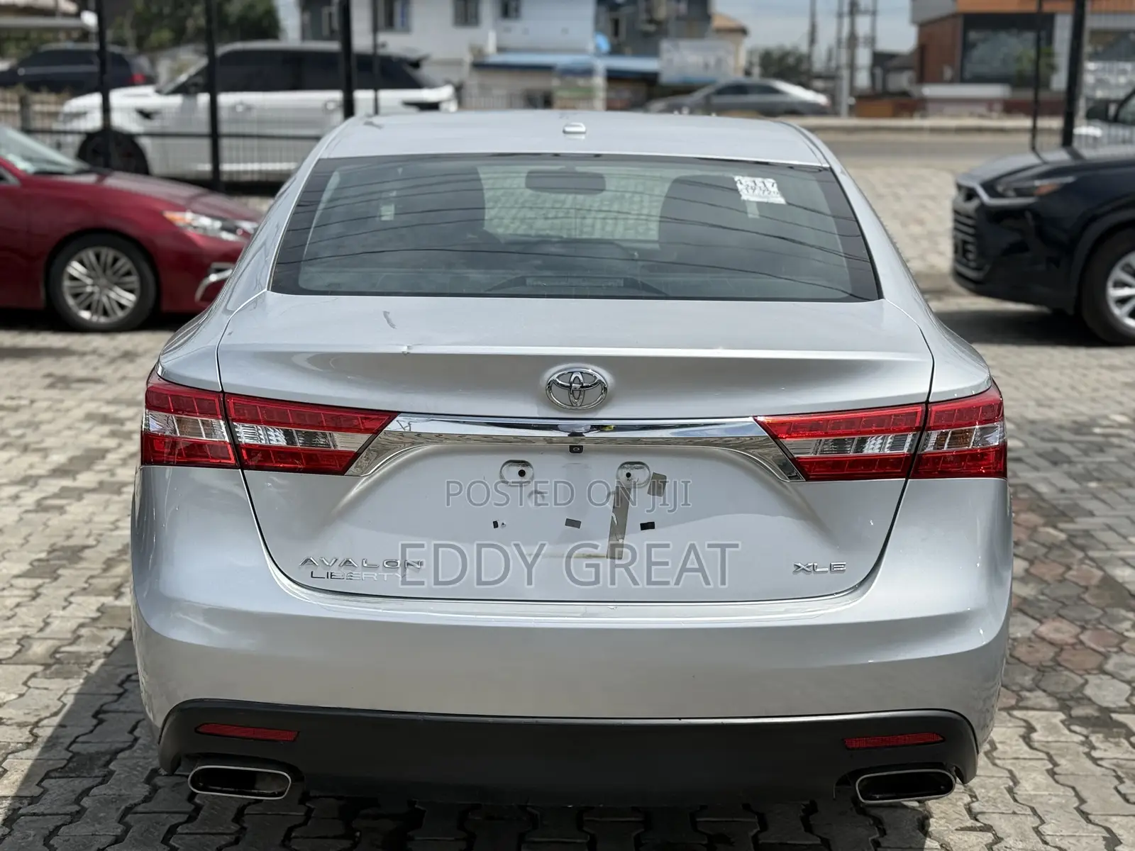 Toyota Avalon XLE Sedar FWD (3.5L 6cyl 6A) 2013 Silver