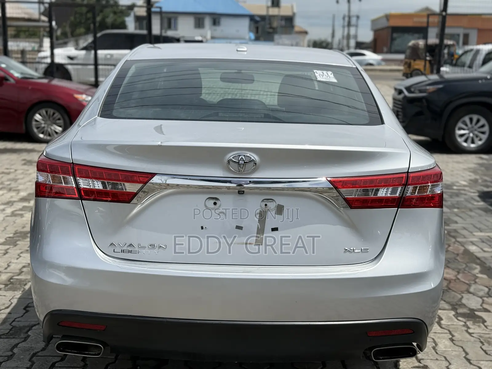 Toyota Avalon XLE Sedar FWD (3.5L 6cyl 6A) 2013 Silver