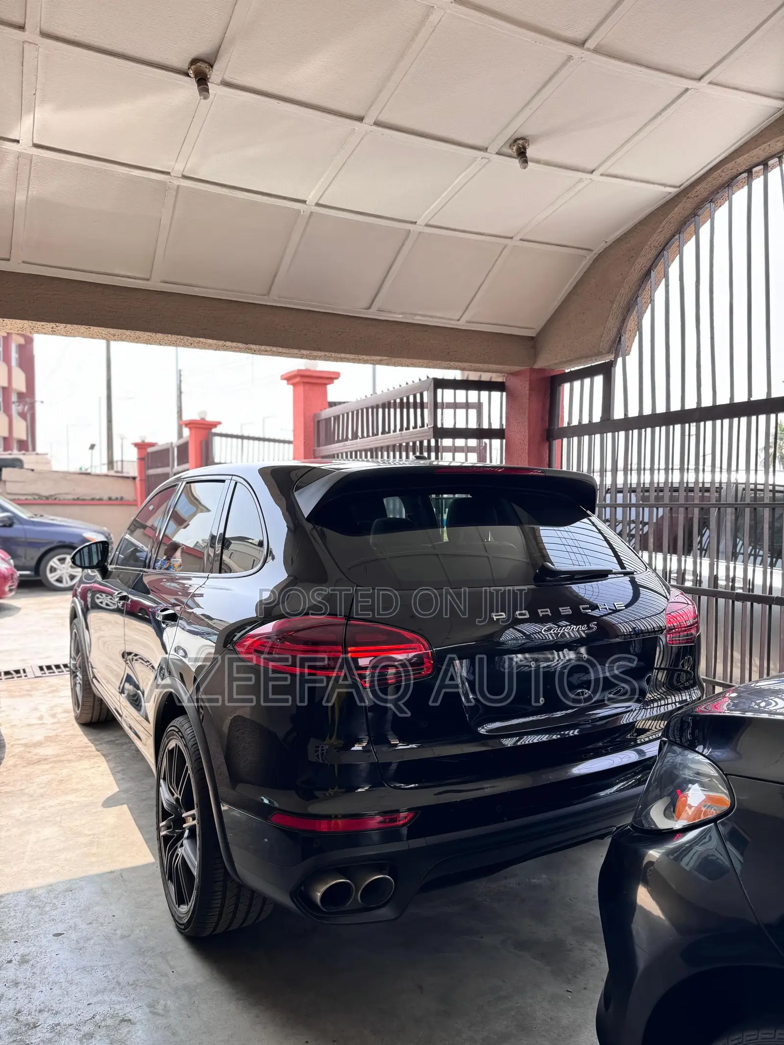 Porsche Cayenne S AWD 2016 Black