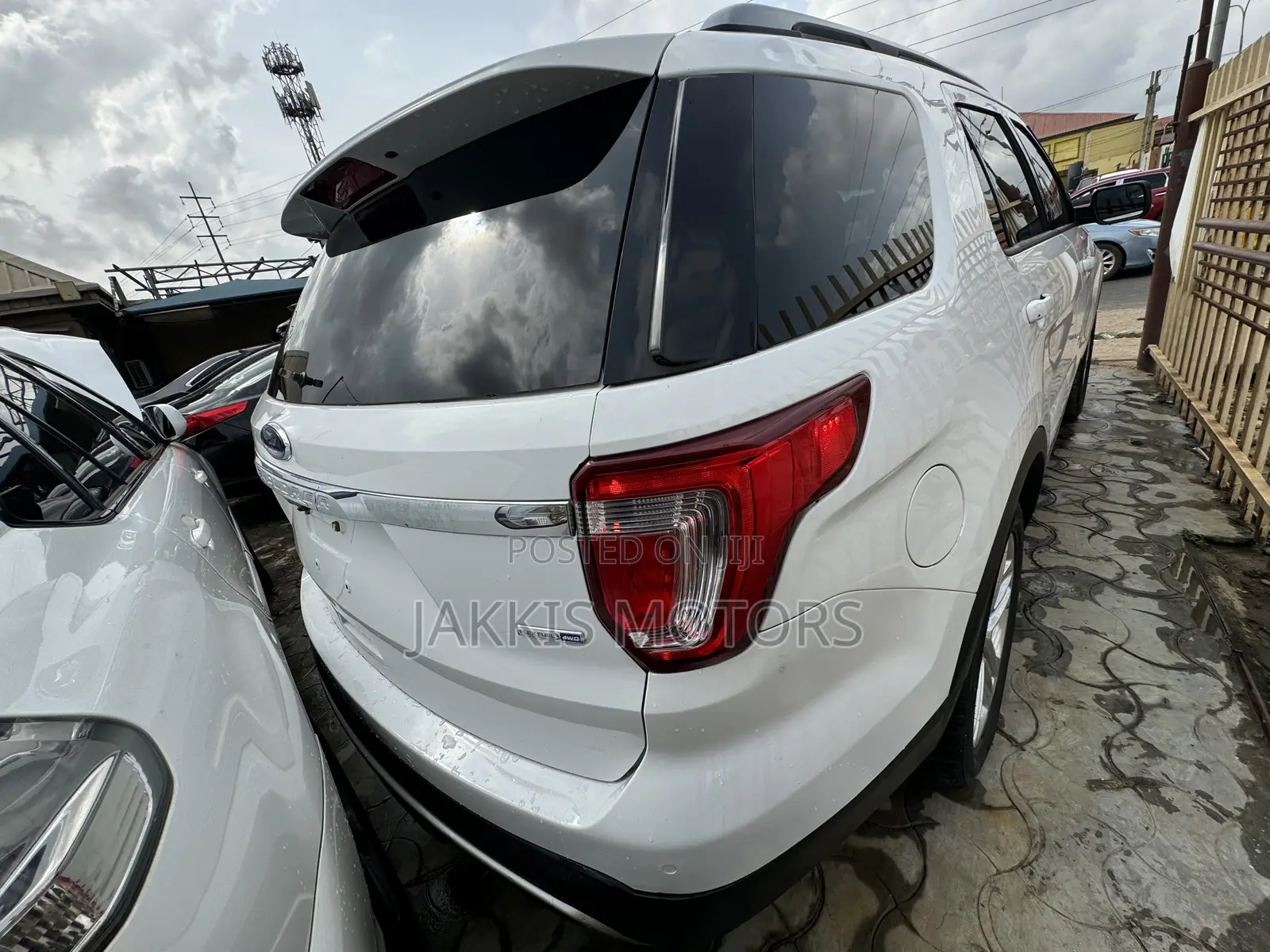 Ford Explorer 2016 White