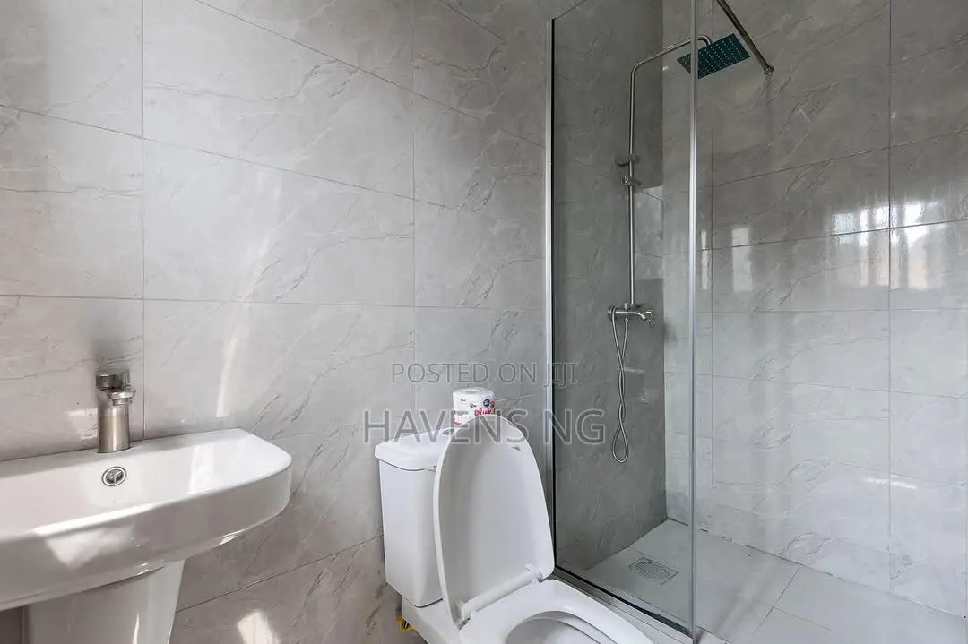 New 2-Bedroom Apartment