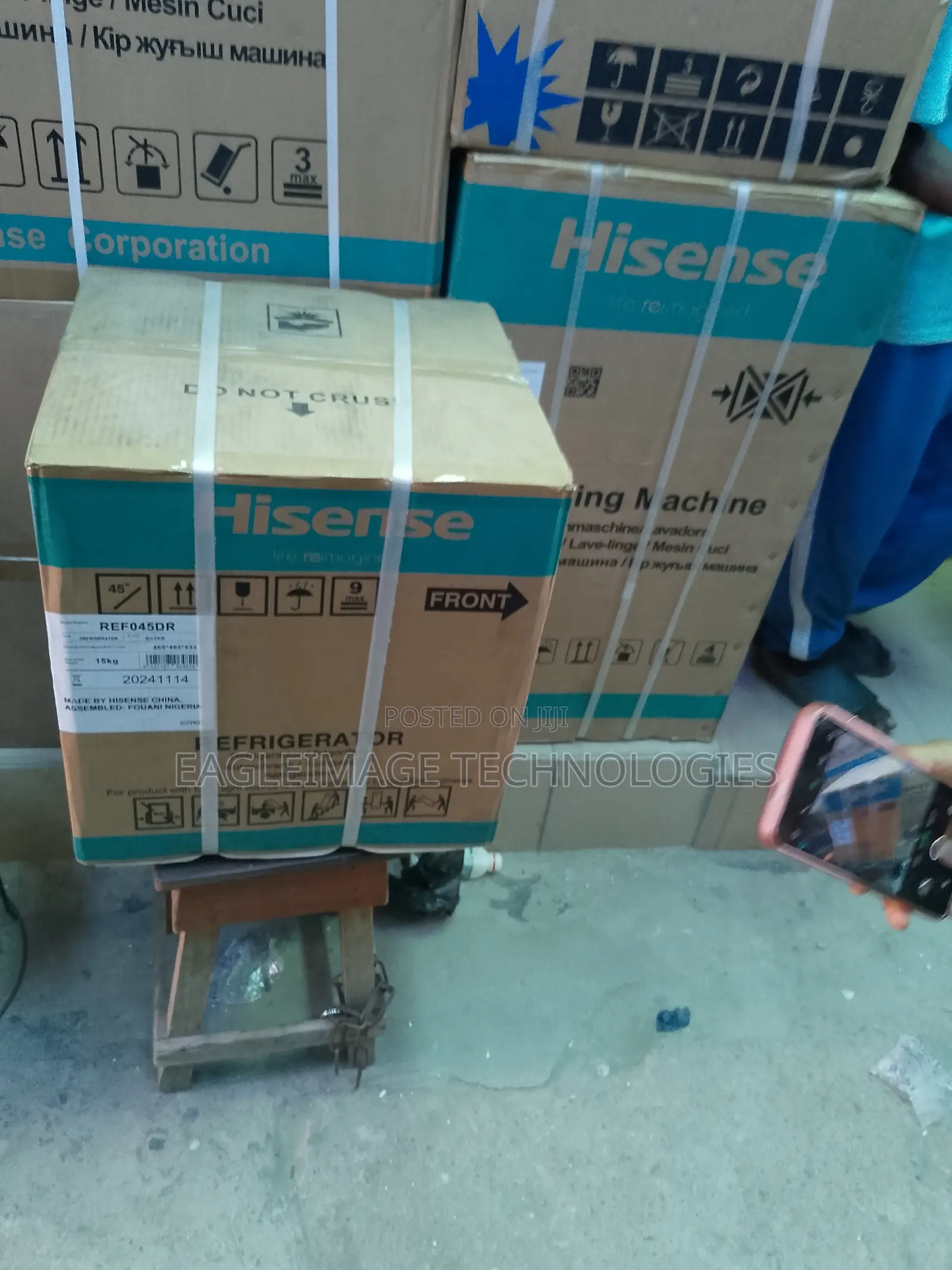 Hisense Quiet Cool Bedside Refrigerator
