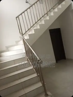 5bdrm Duplex in Mavila Homes Estate,, Chevron for sale
