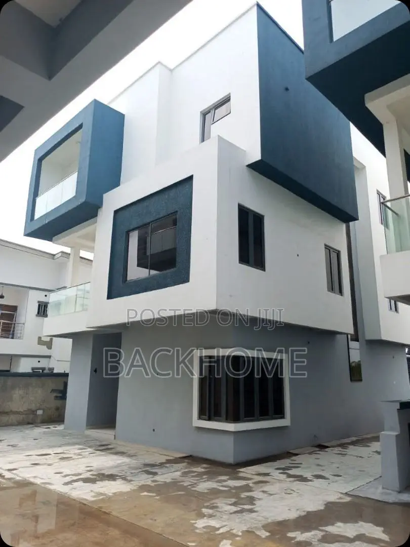 5bdrm Duplex in Mavila Homes Estate,, Chevron for sale