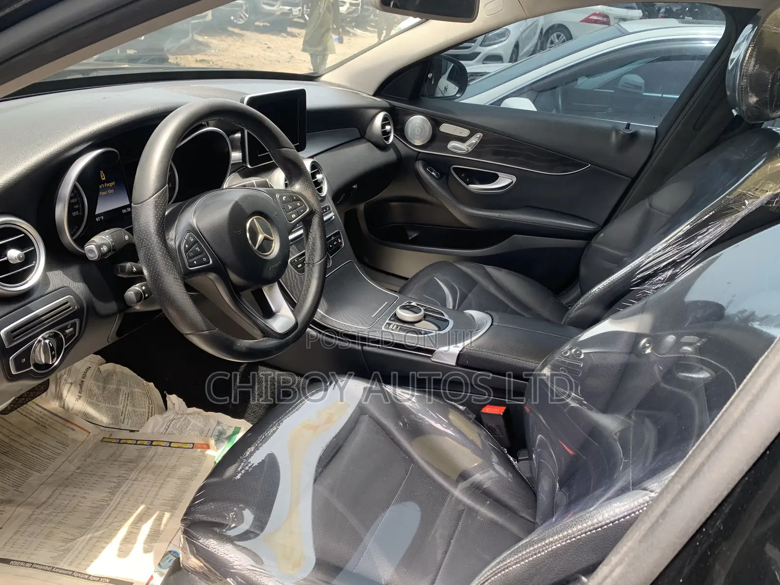 Mercedes-Benz C300 2017 Black