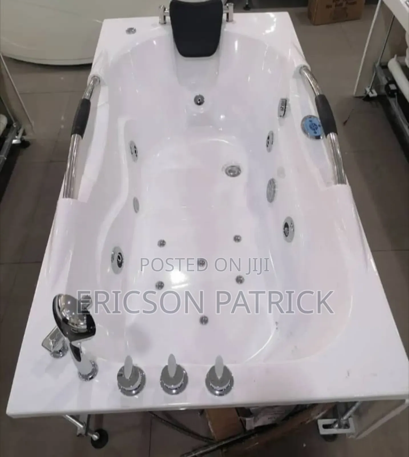 Luxury Jacuzzi Bath 