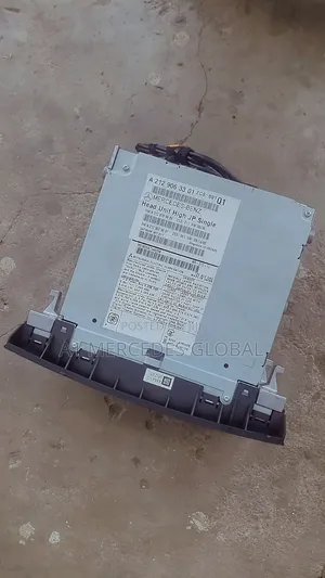 Mercedes-Benz E350 W212 Radio