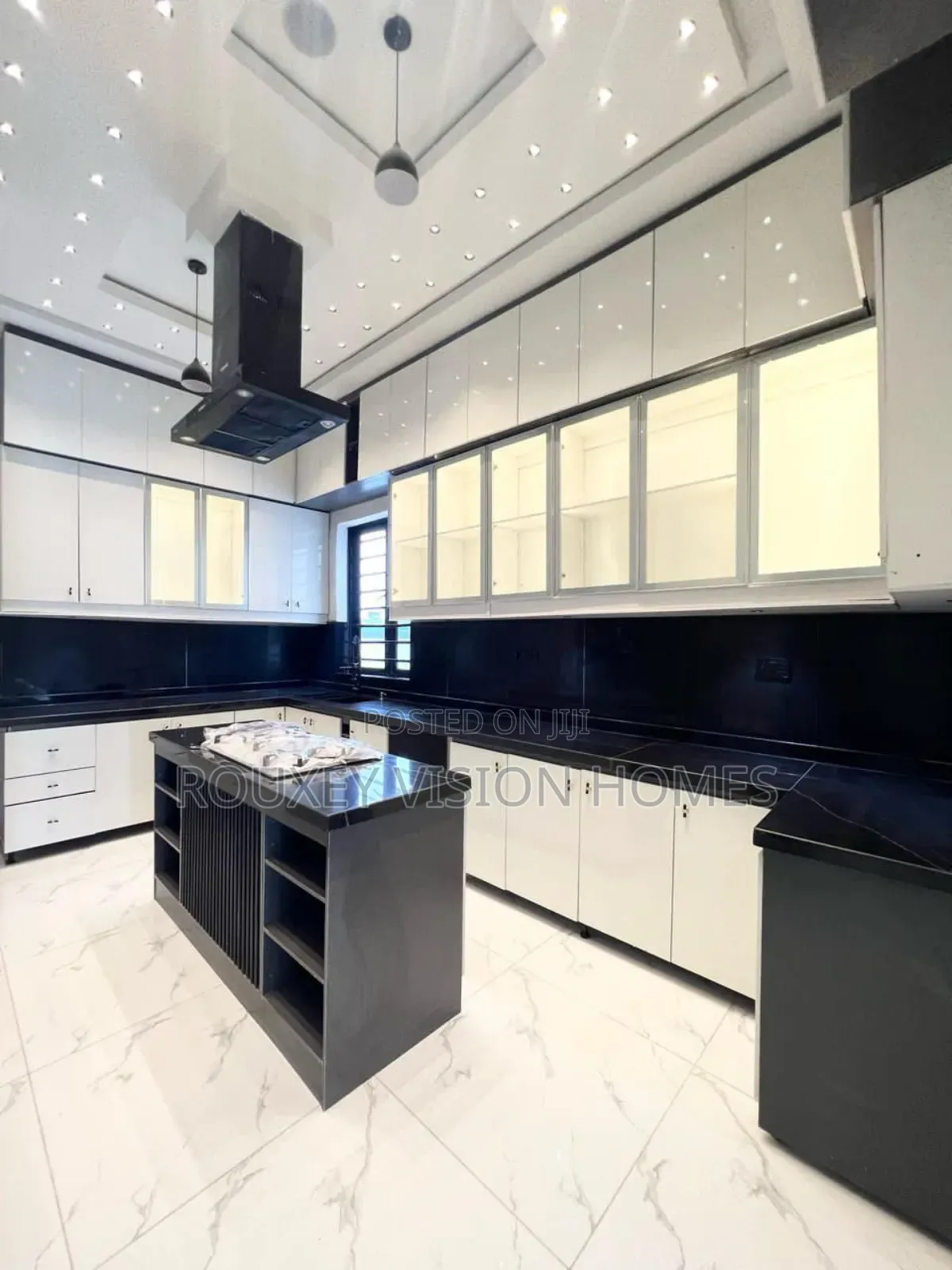 5bdrm Duplex in Ajah for sale