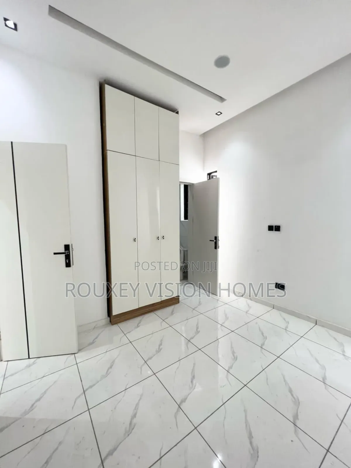 5bdrm Duplex in Ajah for sale