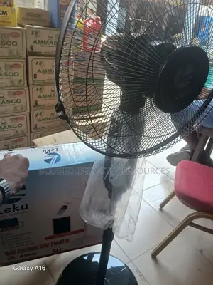 Solar and Chargeable Fan 16inches