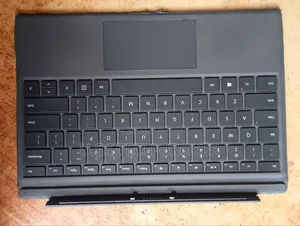 Microsoft Surface Keyboard Pro4-7